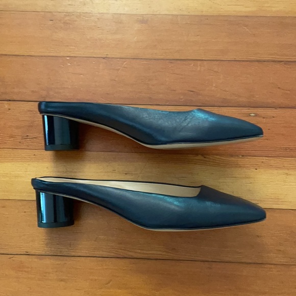 Perfect condition Club Monaco Heels - Picture 2 of 5